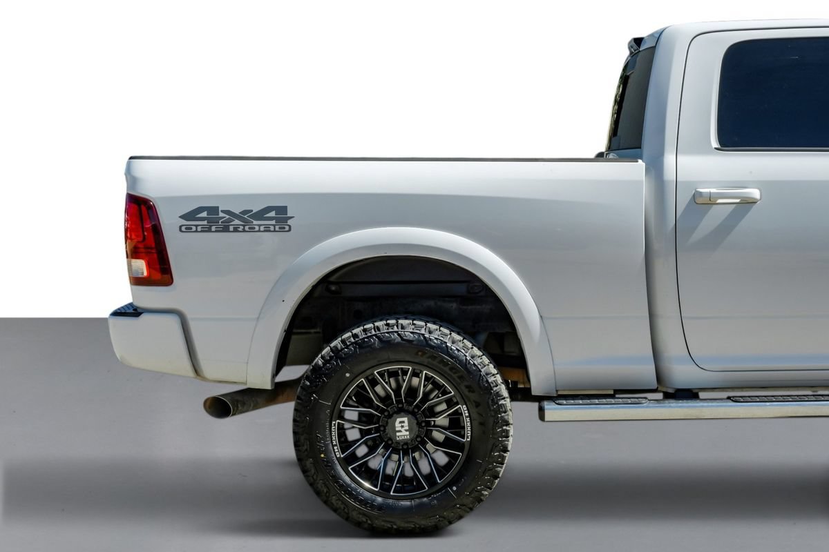 Used 2018 RAM 2500 Laramie w/ Sport Appearance Group AWD/4WD image 7