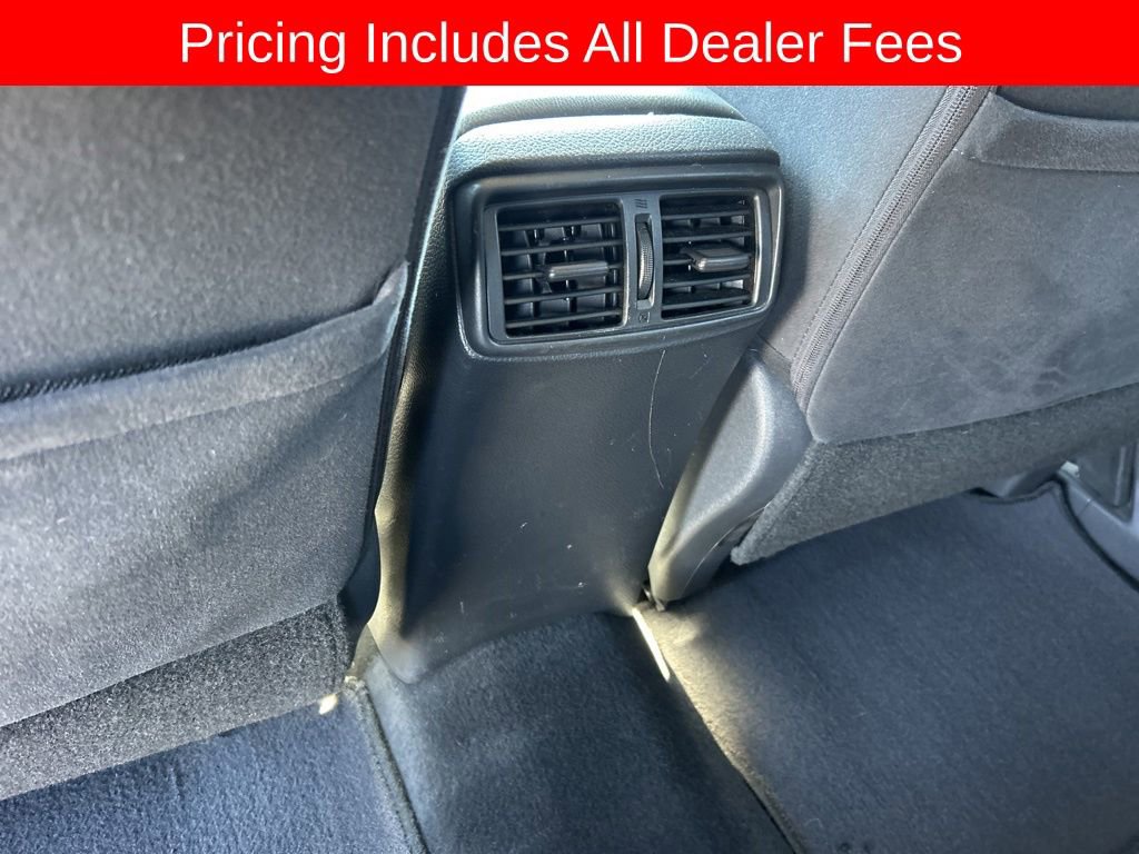 Used 2015 Nissan Rogue SV FWD image 13