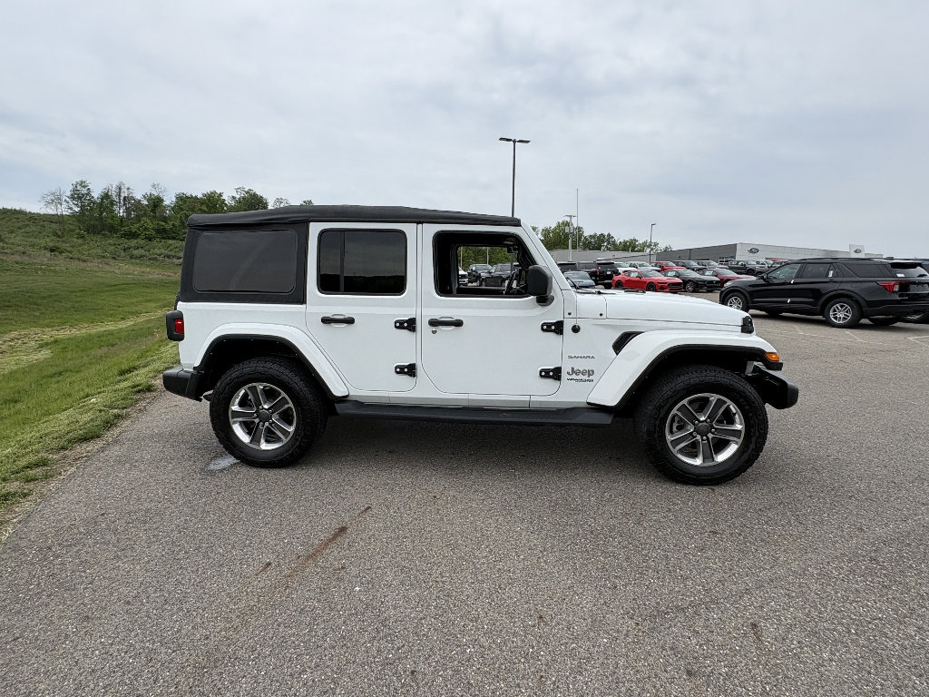 Used 2021 Jeep Wrangler Unlimited Sahara AWD/4WD image 6