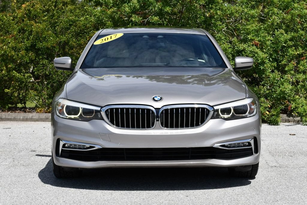 Used 2017 BMW 530i RWD image 9