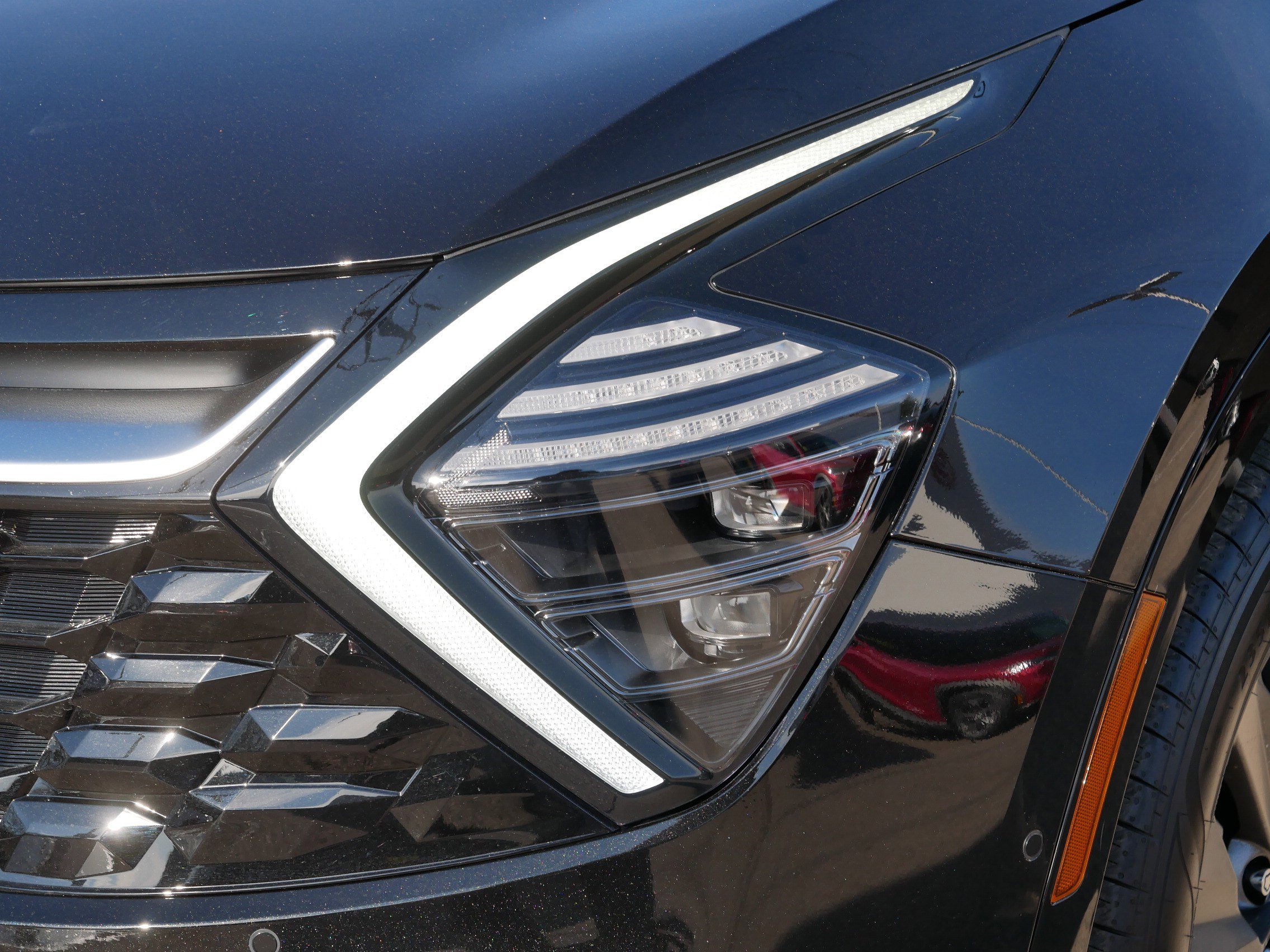 Certified 2025 Kia Sportage SX Prestige AWD/4WD image 16