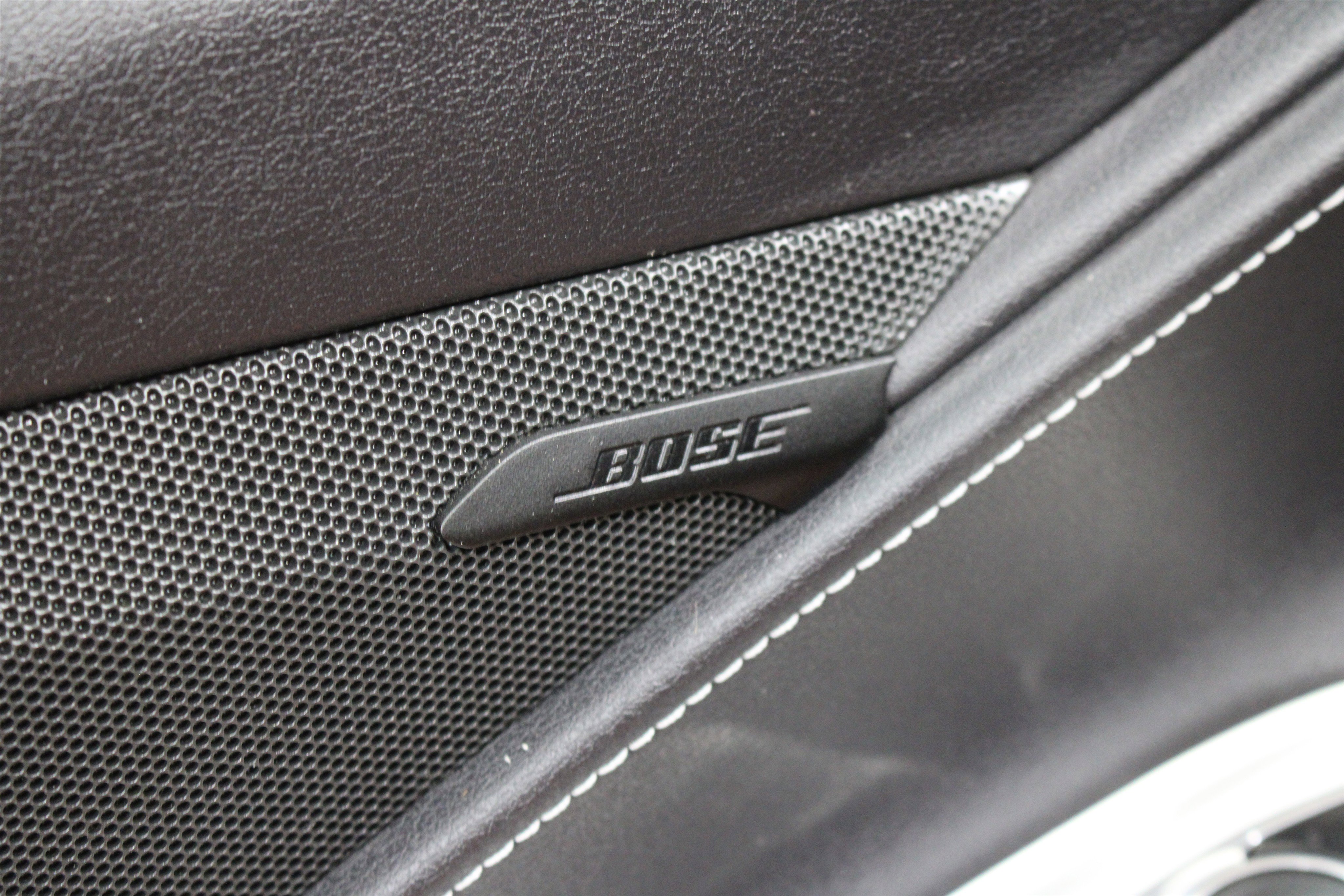 Used 2024 Chevrolet Corvette Stingray Coupe w/ Z51 Performance Package RWD image 8