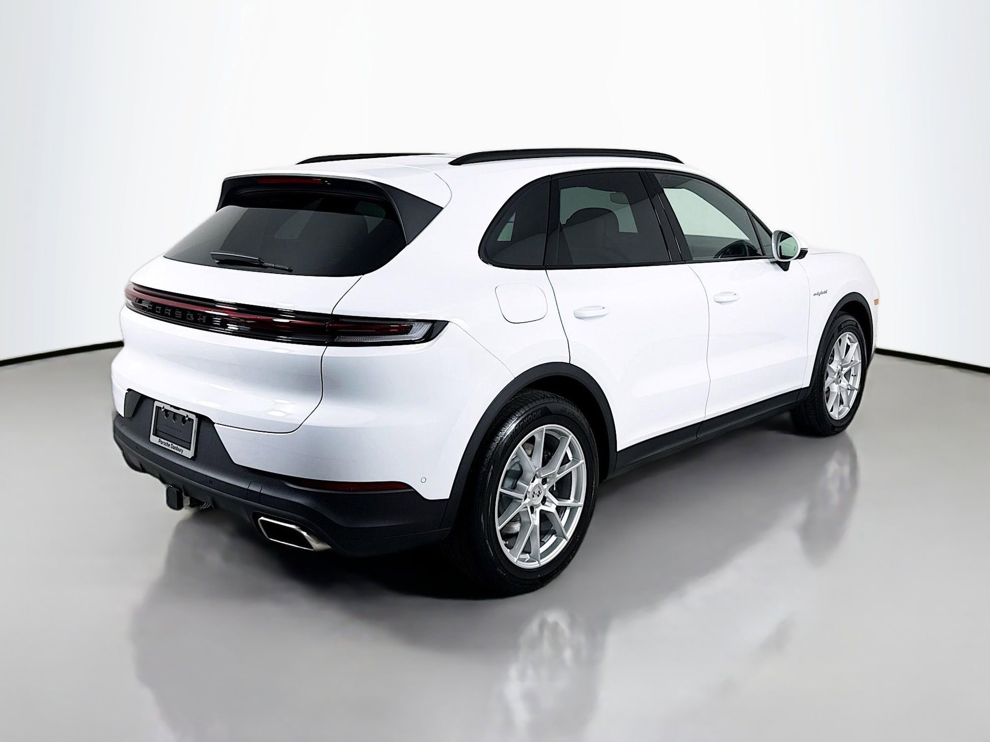 Certified 2026 Porsche Cayenne E-Hybrid image 9