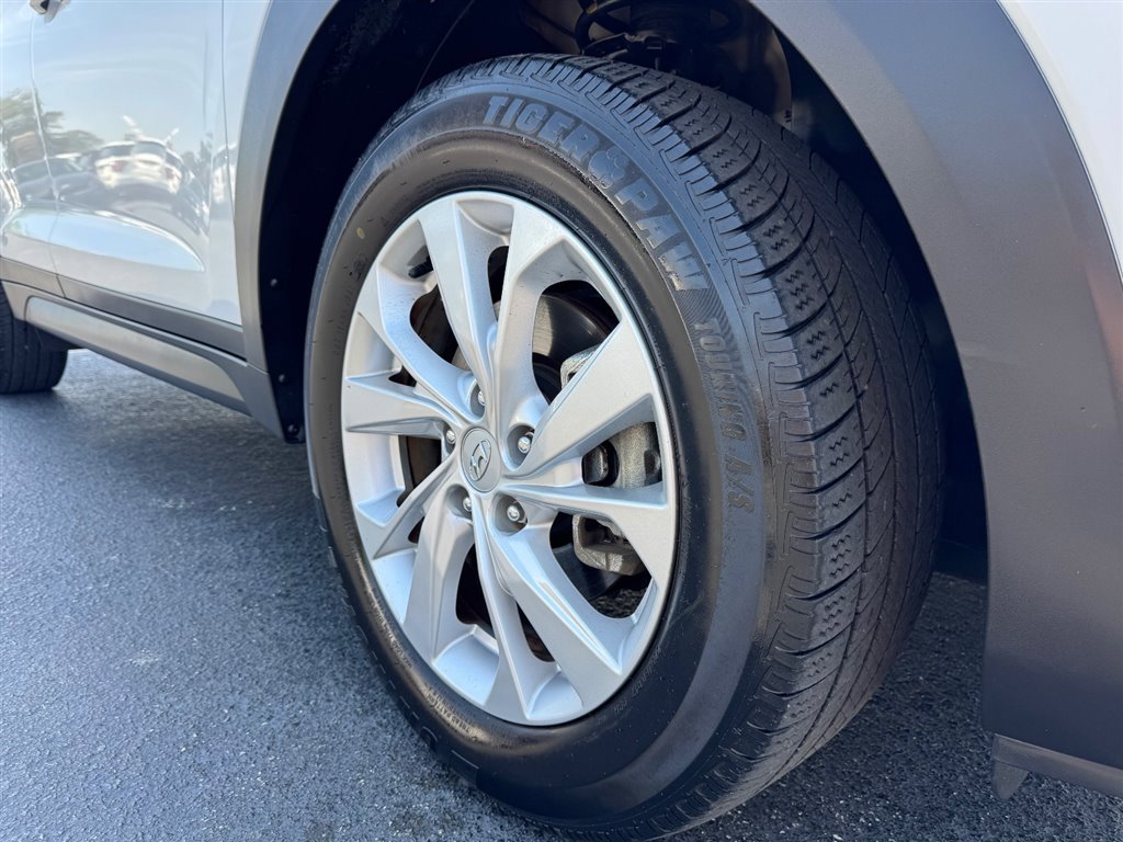 Used 2019 Hyundai Tucson Value w/ Cargo Package FWD image 9
