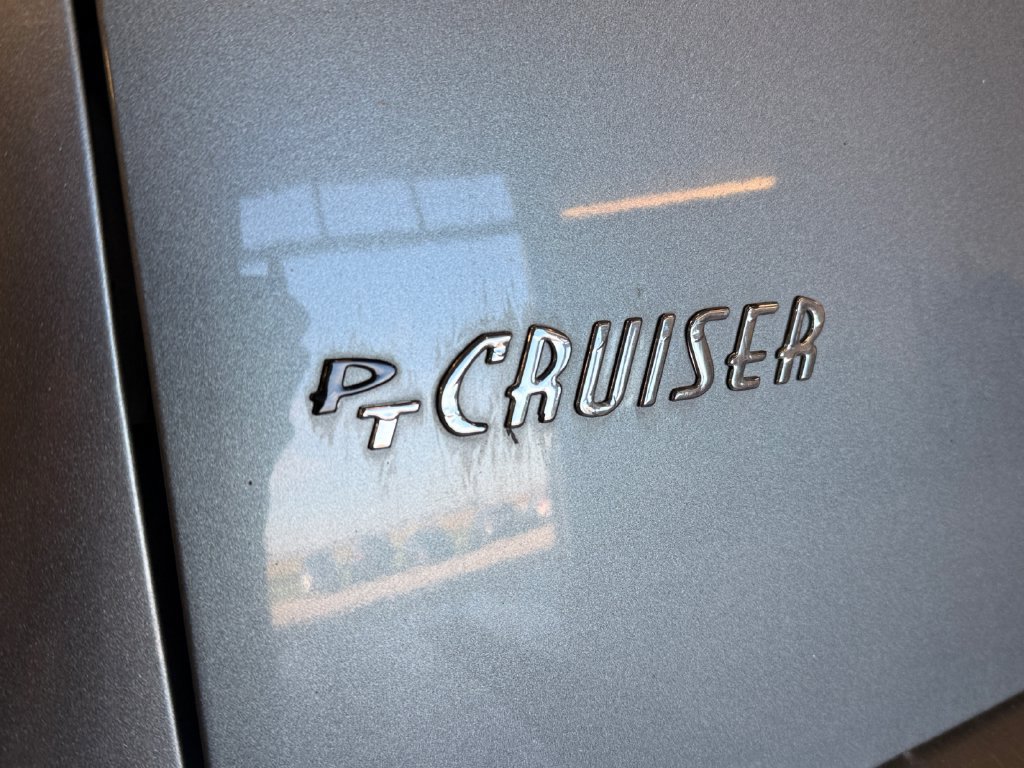 Used 2008 Chrysler PT Cruiser FWD image 35