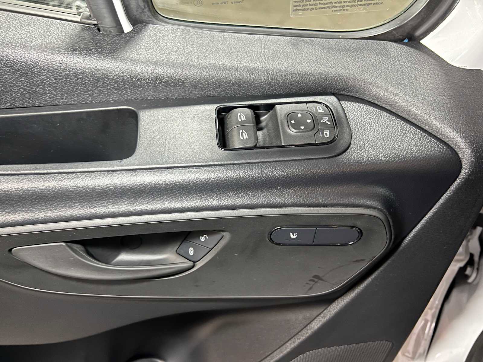 Used 2025 Mercedes-Benz Sprinter 2500 image 22