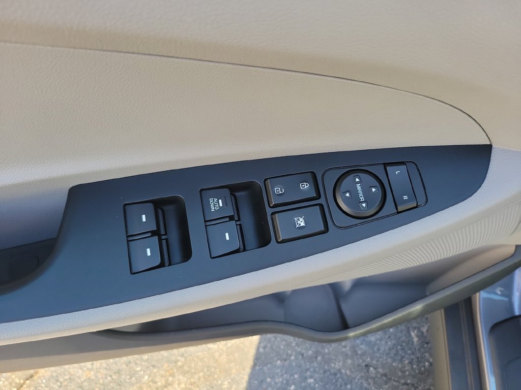 Used 2017 Hyundai Tucson SE w/ Cargo Package FWD image 21