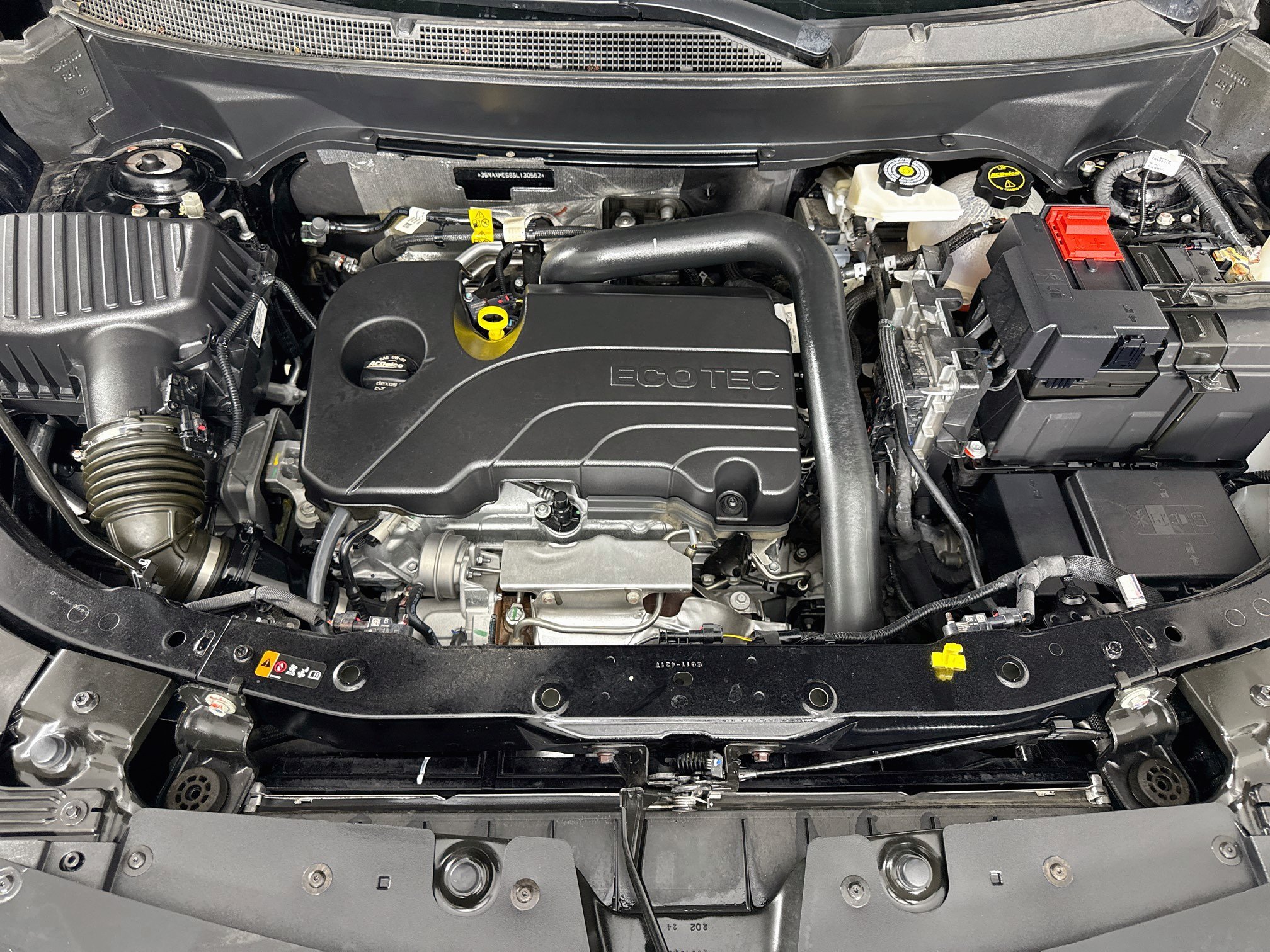 Used 2025 Chevrolet Equinox LT w/ Safety and Technology Package FWD image 32
