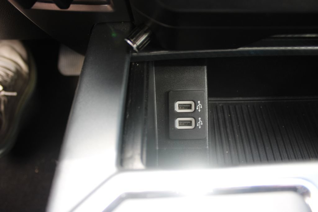 Used 2020 Ford F150 XLT w/ Equipment Group 302A Luxury AWD/4WD image 29