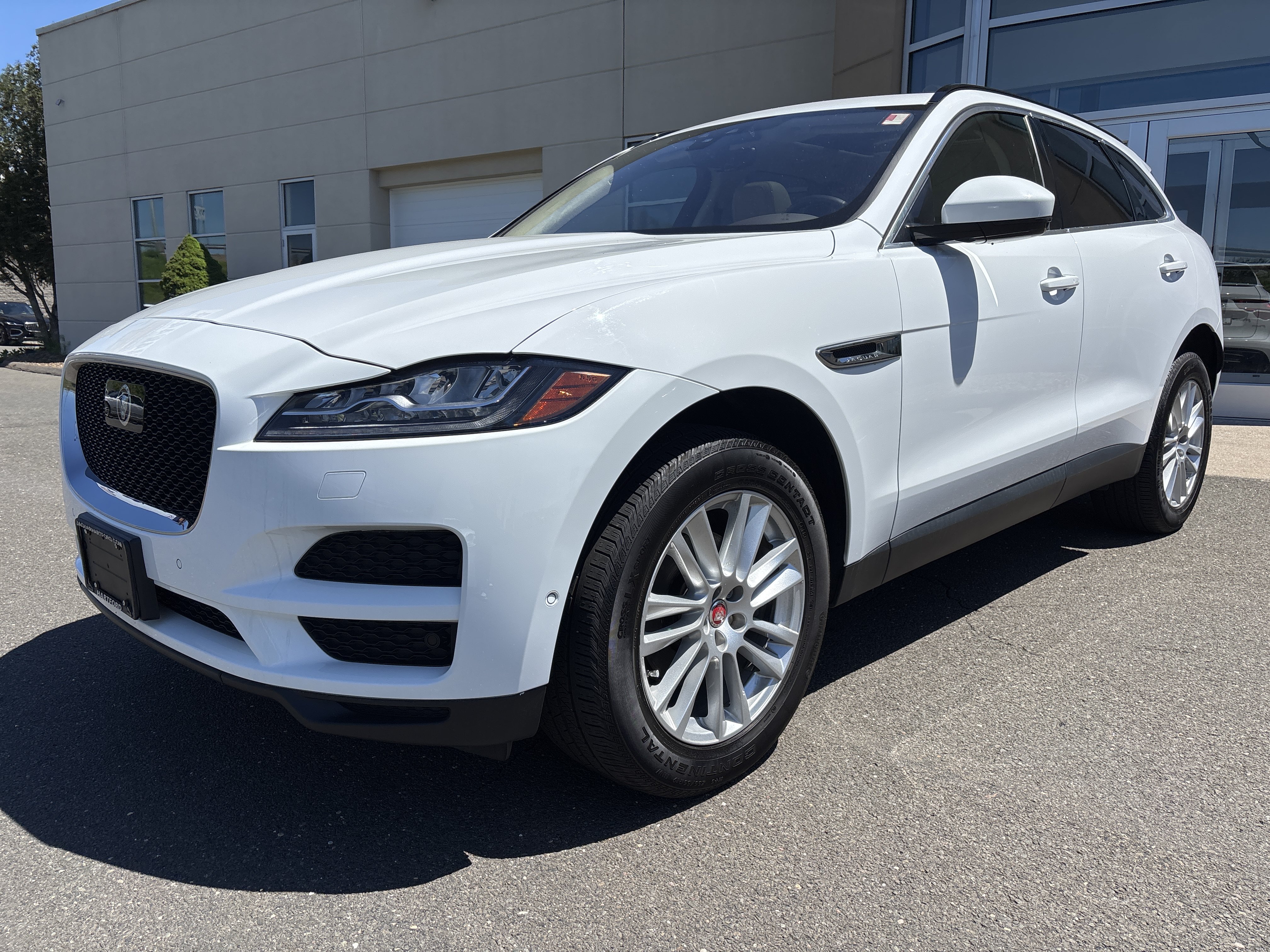 Used 2019 Jaguar F-PACE Prestige AWD/4WD image 7
