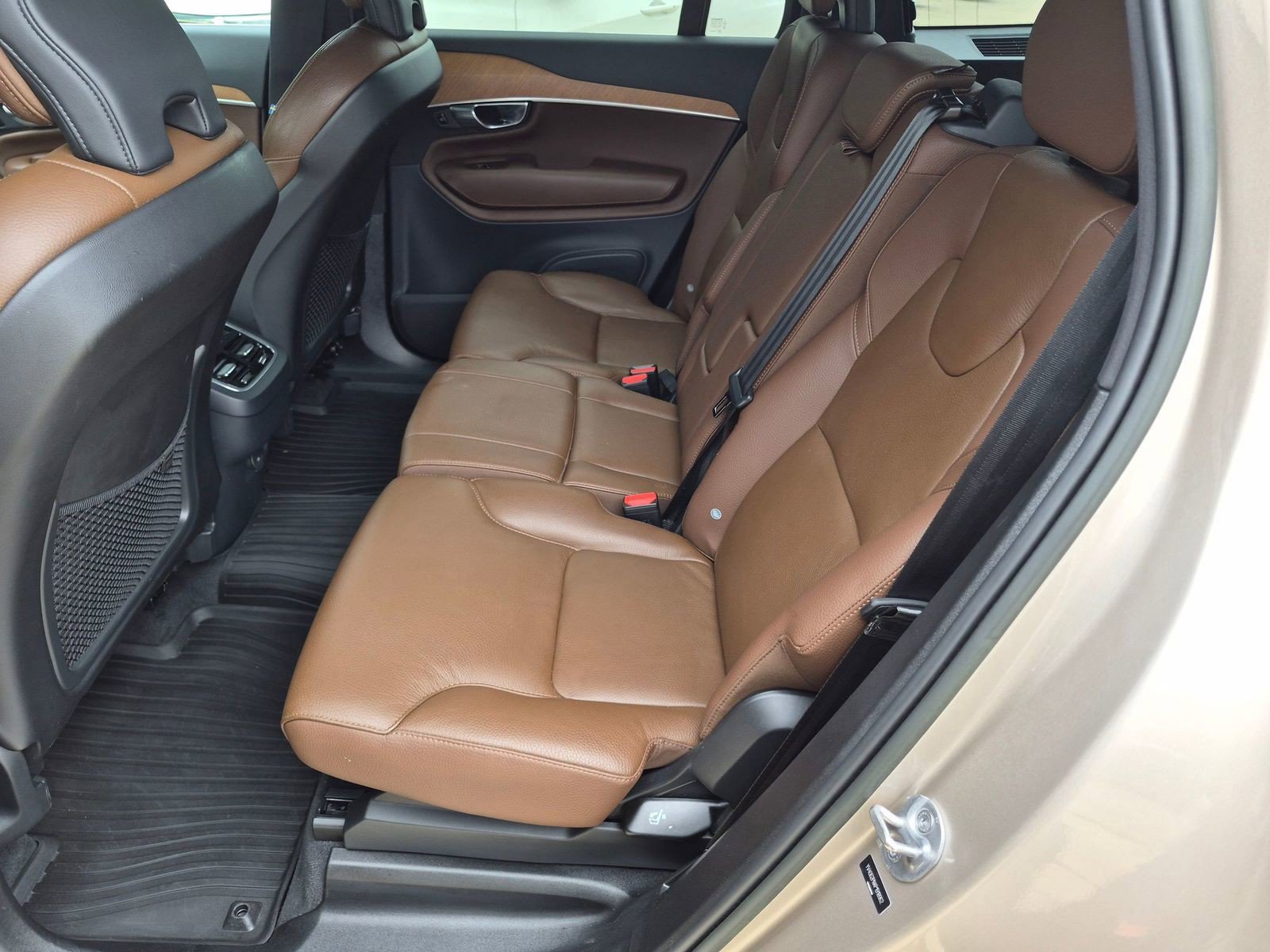 Used 2023 Volvo XC90 B6 Plus w/ Protection Package AWD/4WD image 31