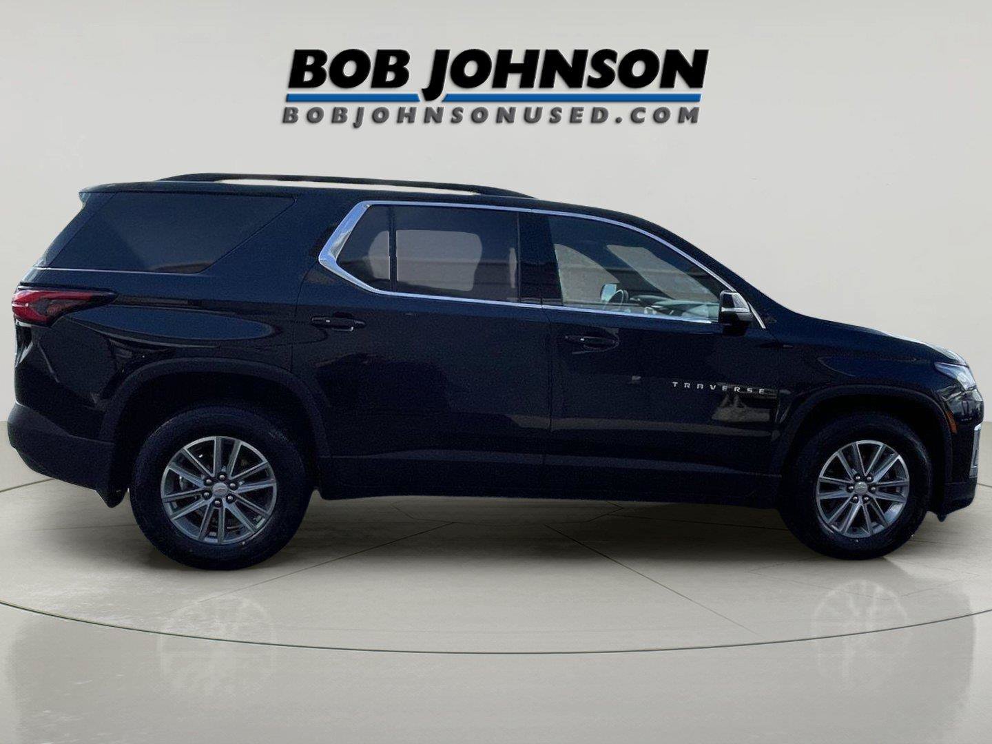 Used 2023 Chevrolet Traverse LT AWD/4WD image 2