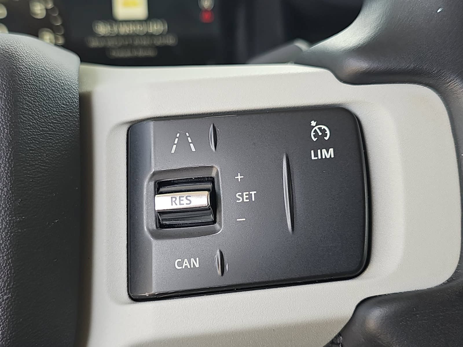 Used 2023 Land Rover Defender 90 S AWD/4WD image 17