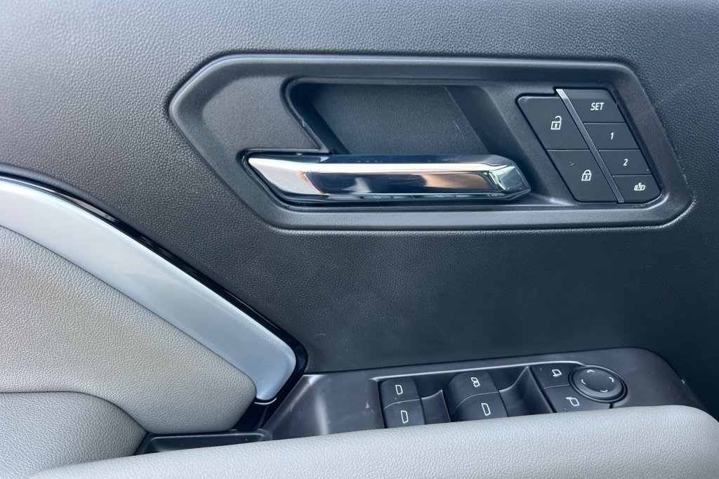 New 2026 Chevrolet Colorado ZR2 w/ Technology Package image 8