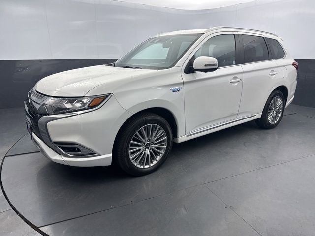 Used 2021 Mitsubishi Outlander GT image 2