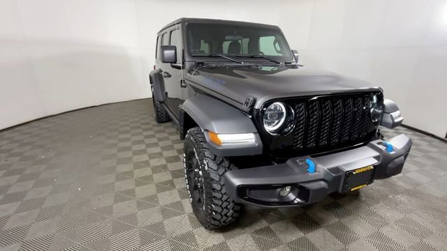 Used 2023 Jeep Wrangler Unlimited w/ Cold Weather Group AWD/4WD image 17