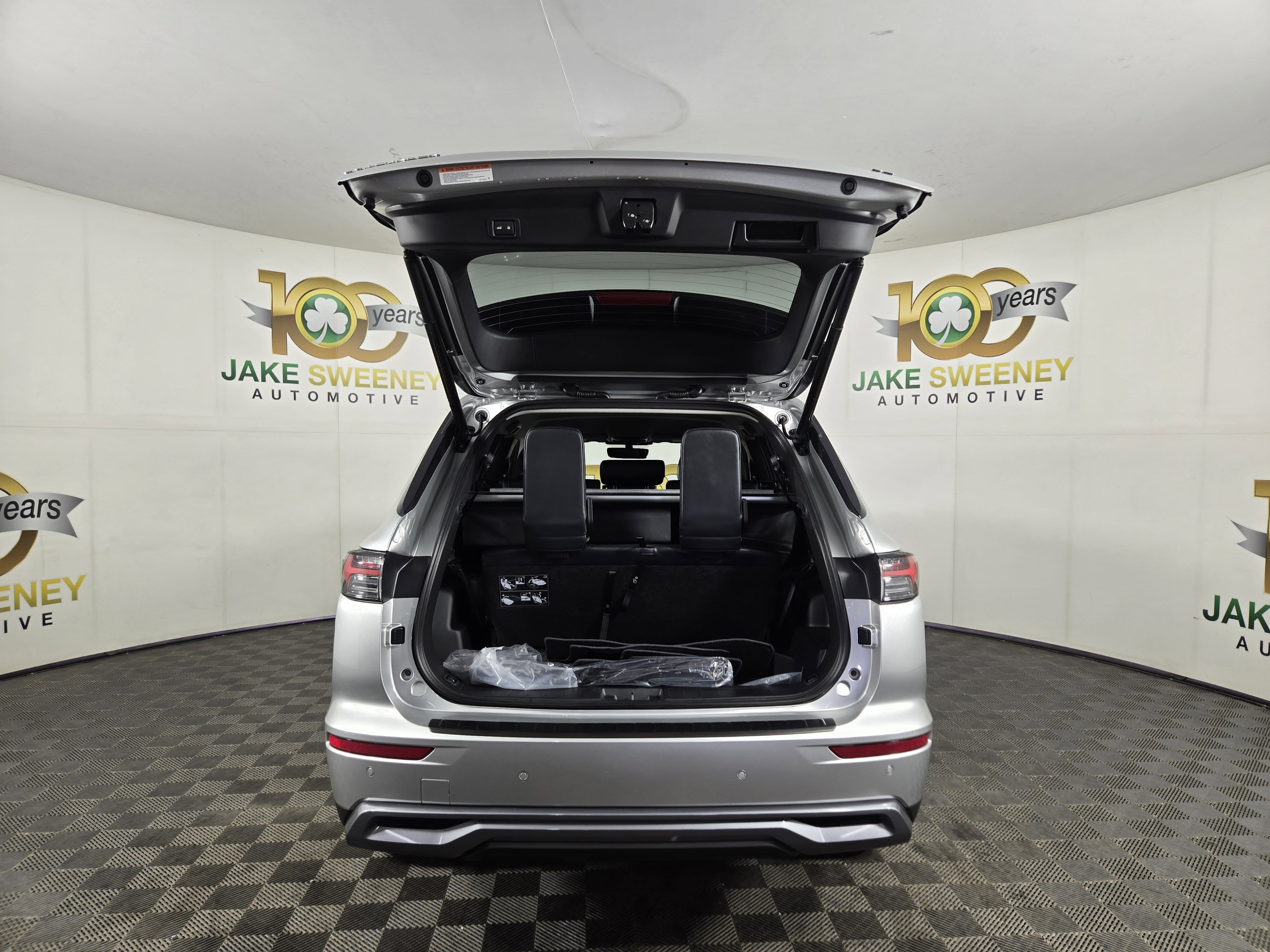 New 2026 Mitsubishi Outlander SE FWD image 32