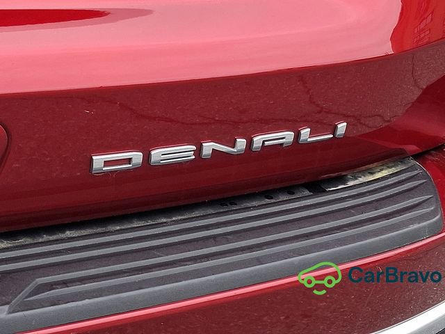 Used 2024 GMC Yukon Denali w/ Denali Reserve Package AWD/4WD image 32