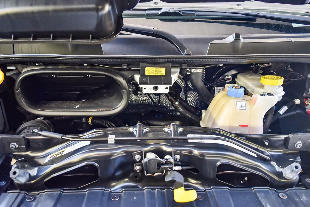 Used 2025 RAM ProMaster 2500 w/ Convenience Group image 25