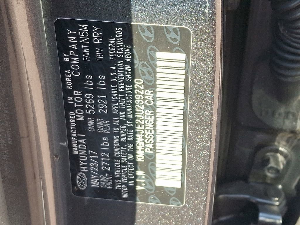 Used 2018 Genesis G80 3.8 image 27