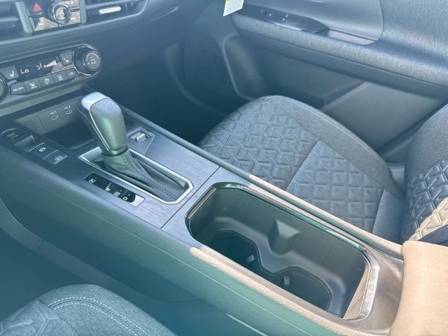 New 2027 Nissan Kicks SV AWD/4WD image 27