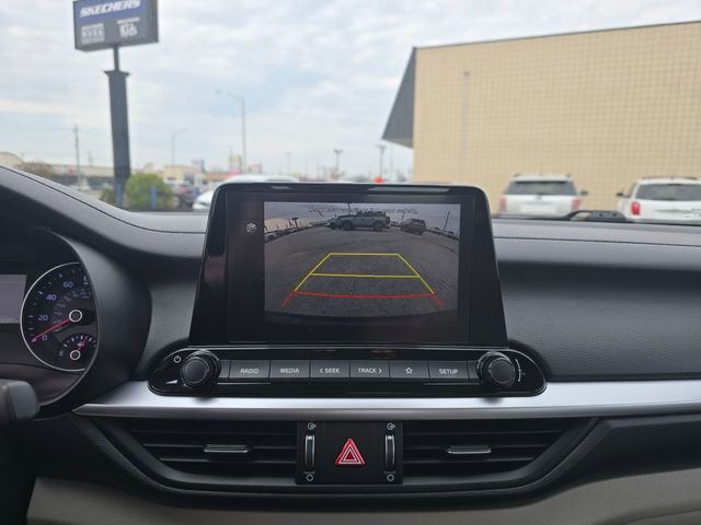 Used 2023 Kia Forte LXS w/ LXS Technology Package image 16