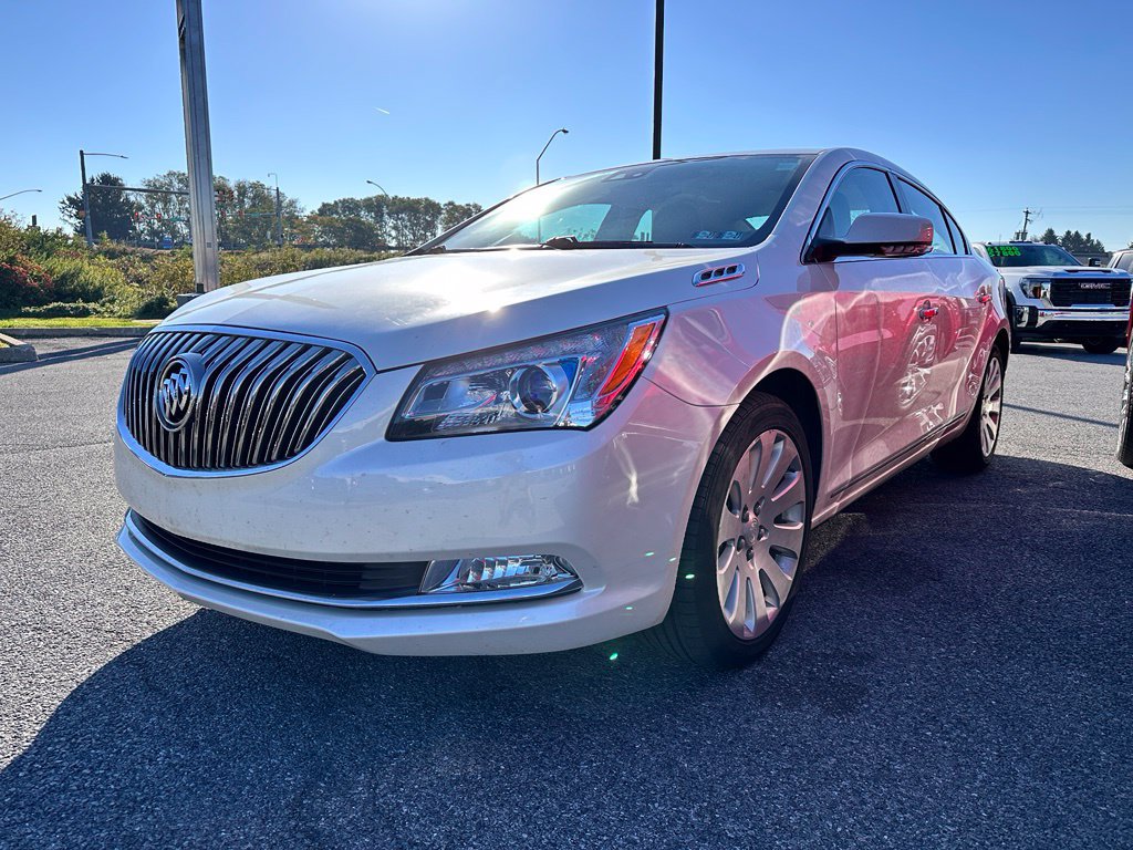 Used 2014 Buick LaCrosse Leather w/ Driver Confidence Package AWD/4WD image 2