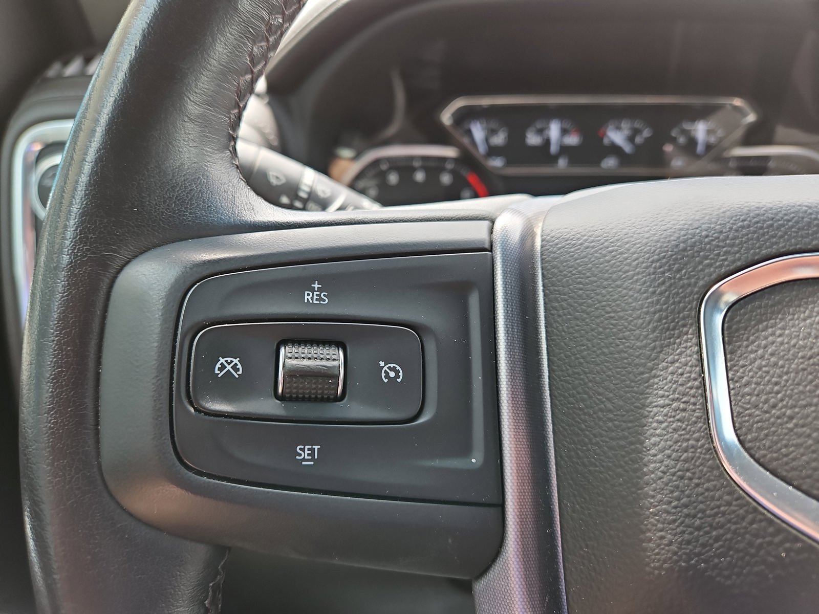 Used 2022 GMC Sierra 2500 SLE w/ Remote Start Package RWD image 11