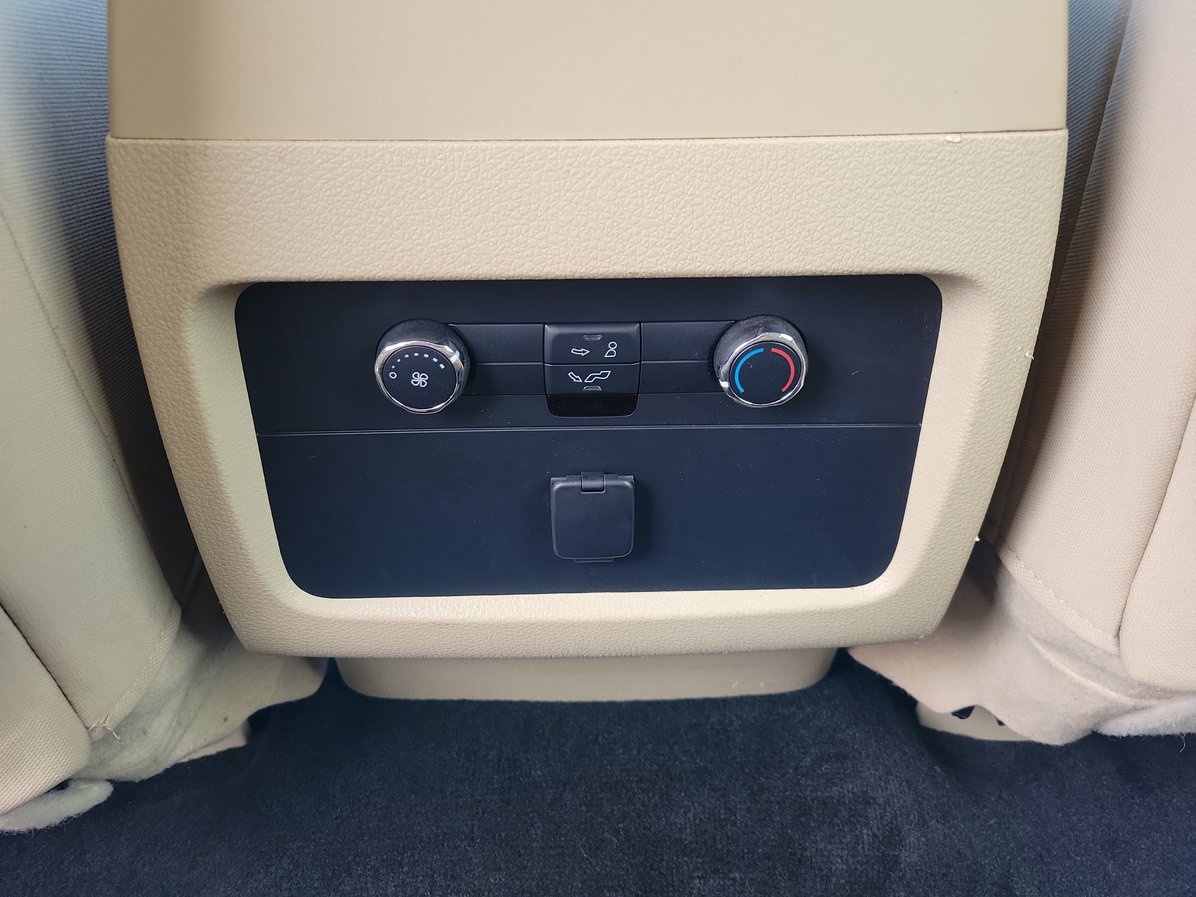 Used 2016 Ford Expedition XL AWD/4WD image 9