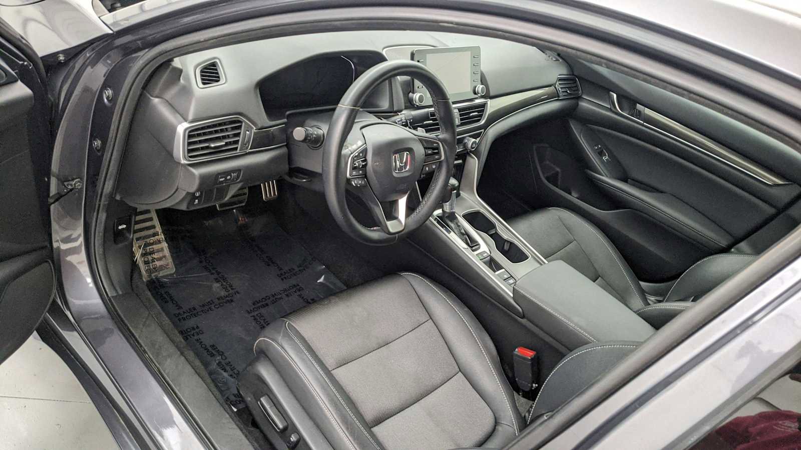 Used 2019 Honda Accord Sport image 13