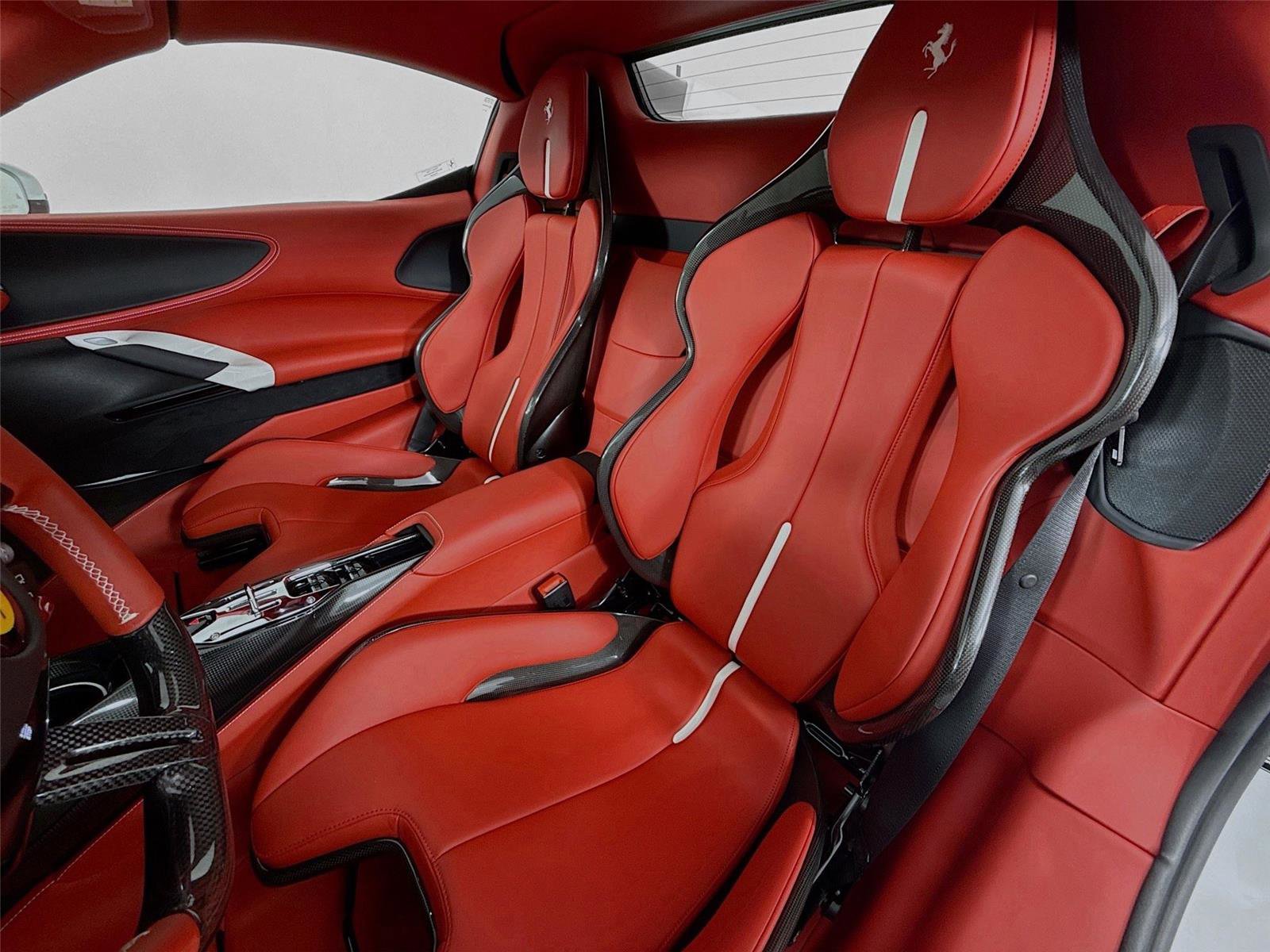 Used 2024 Ferrari SF90 Spider image 5