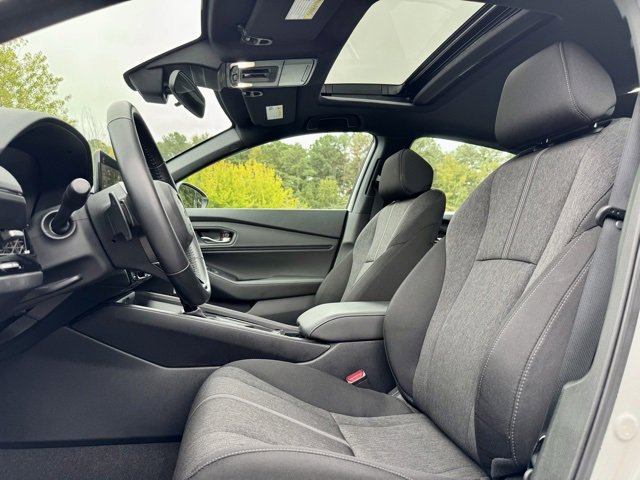 Used 2025 Honda Accord Sport image 26