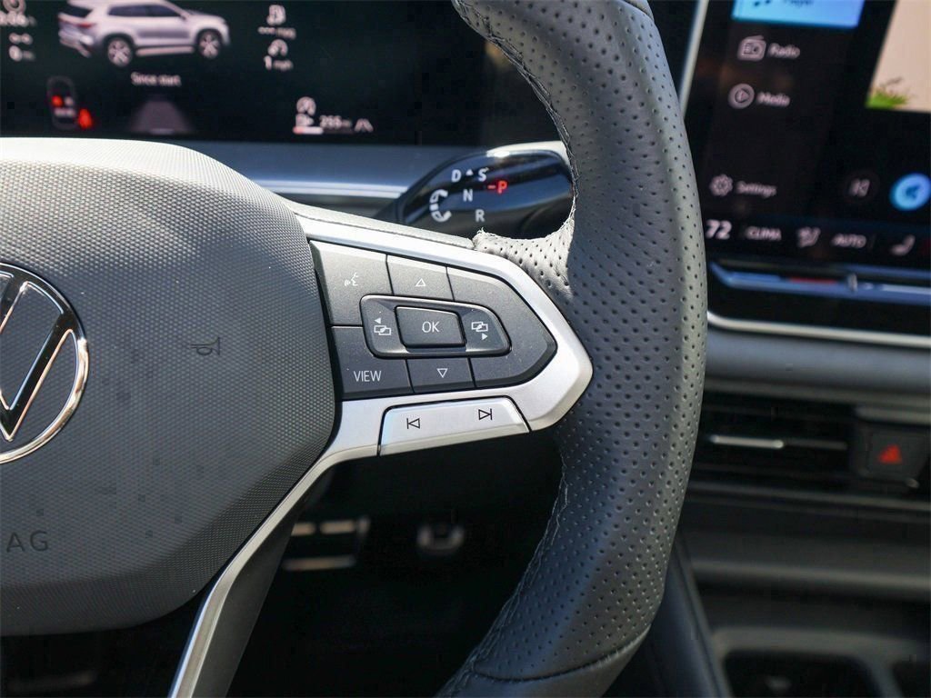 New 2026 Volkswagen Tiguan SE R-Line AWD/4WD image 25