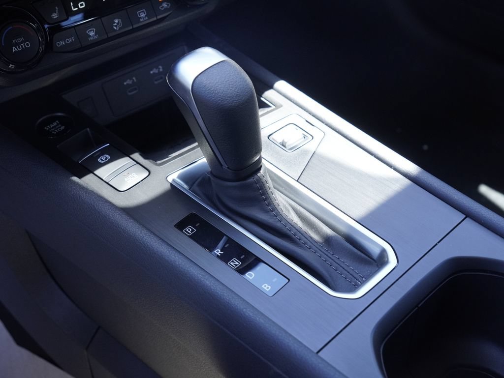 New 2026 Nissan Kicks SV w/ Cold Weather Package FWD image 19