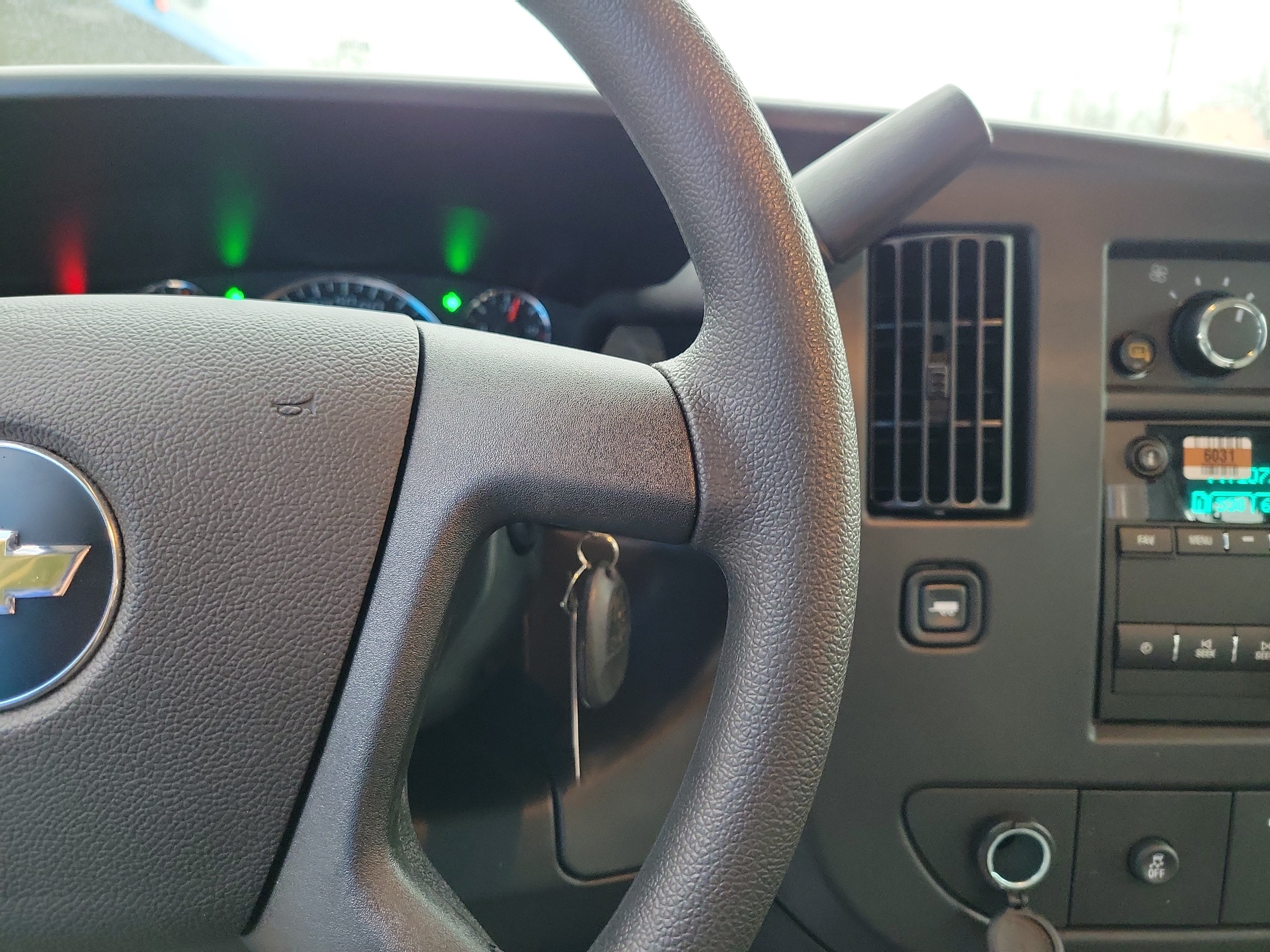 New 2025 Chevrolet Express 3500 w/ Driver Convenience Package RWD image 23
