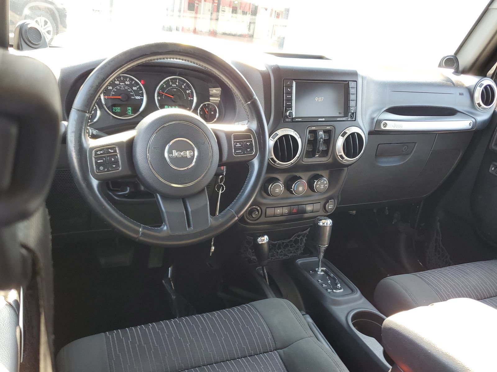 Used 2012 Jeep Wrangler Unlimited Sahara w/ Dual Top Group AWD/4WD image 8
