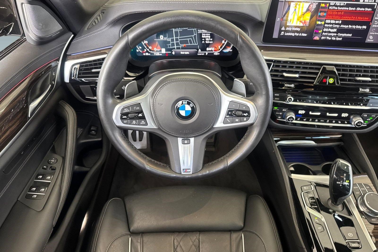 Used 2022 BMW M550i xDrive AWD/4WD image 29