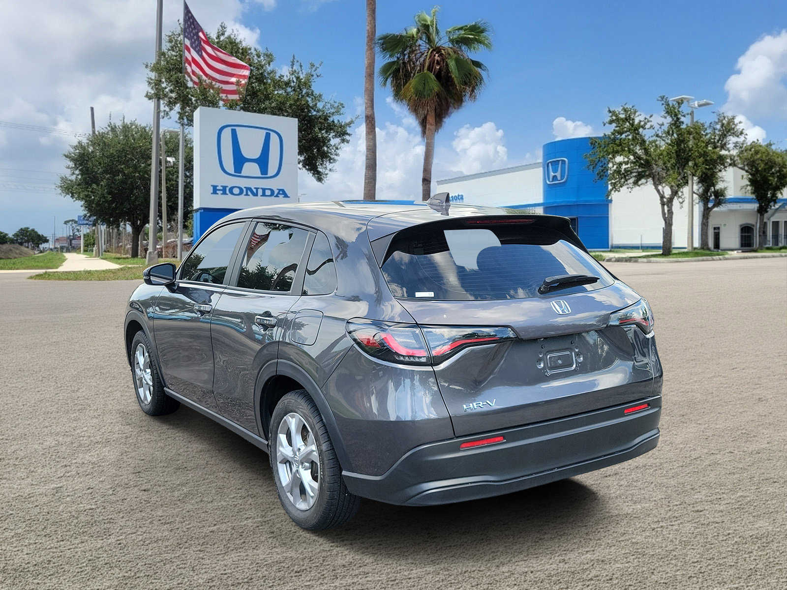Used 2025 Honda HR-V LX image 5
