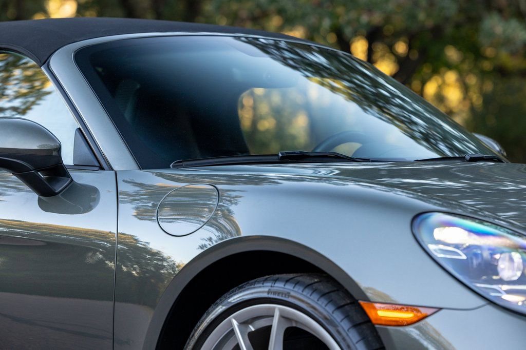 Used 2021 Porsche 718 Boxster Base w/ Premium Package image 50