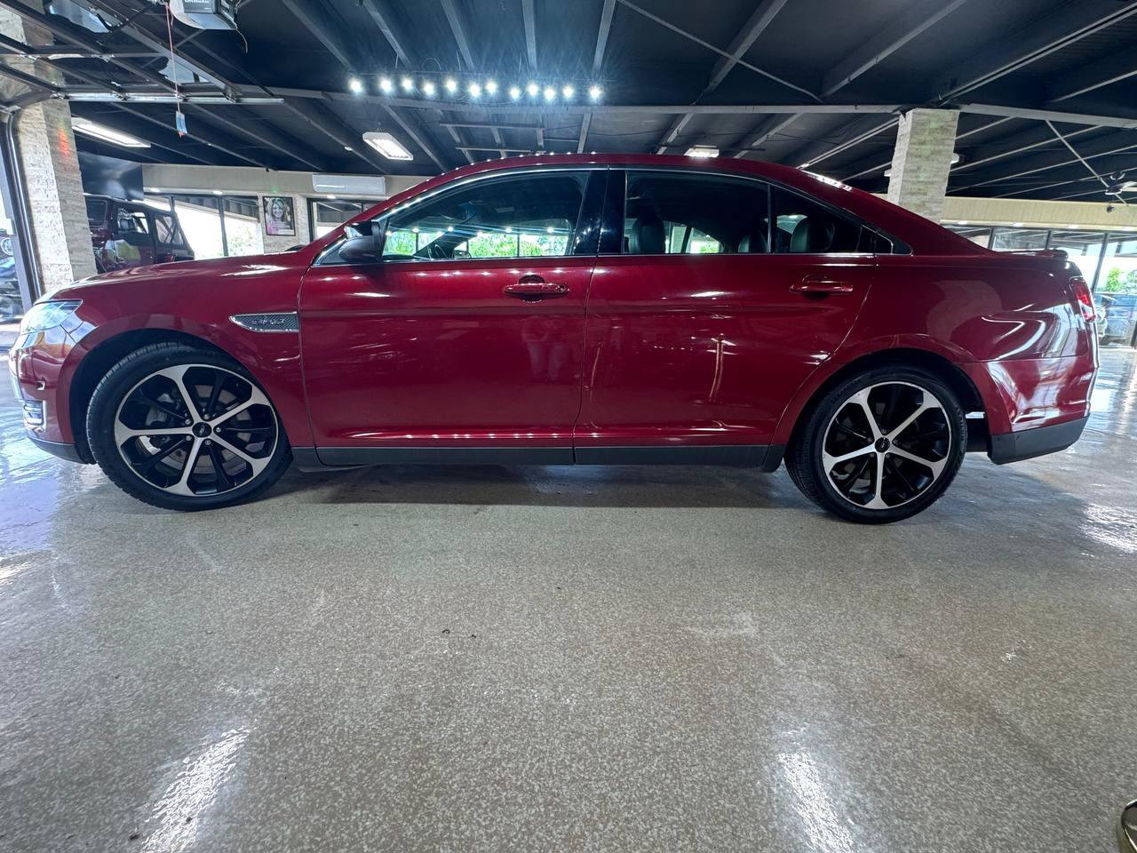 Used 2016 Ford Taurus SHO w/ Equipment Group 401A AWD/4WD image 4