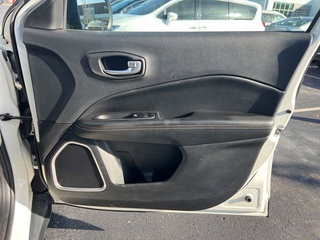 Used 2019 Jeep Compass Latitude w/ Popular Equipment Group image 28