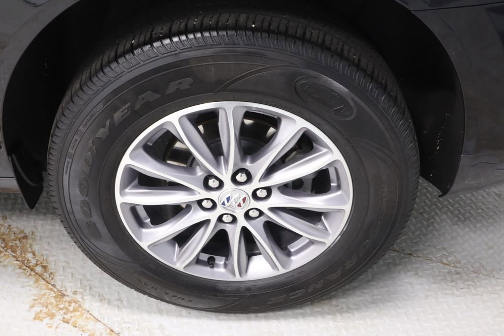Used 2023 Buick Enclave Essence FWD image 19