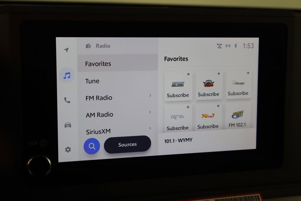 Used 2025 Toyota Tacoma SR5 AWD/4WD image 28