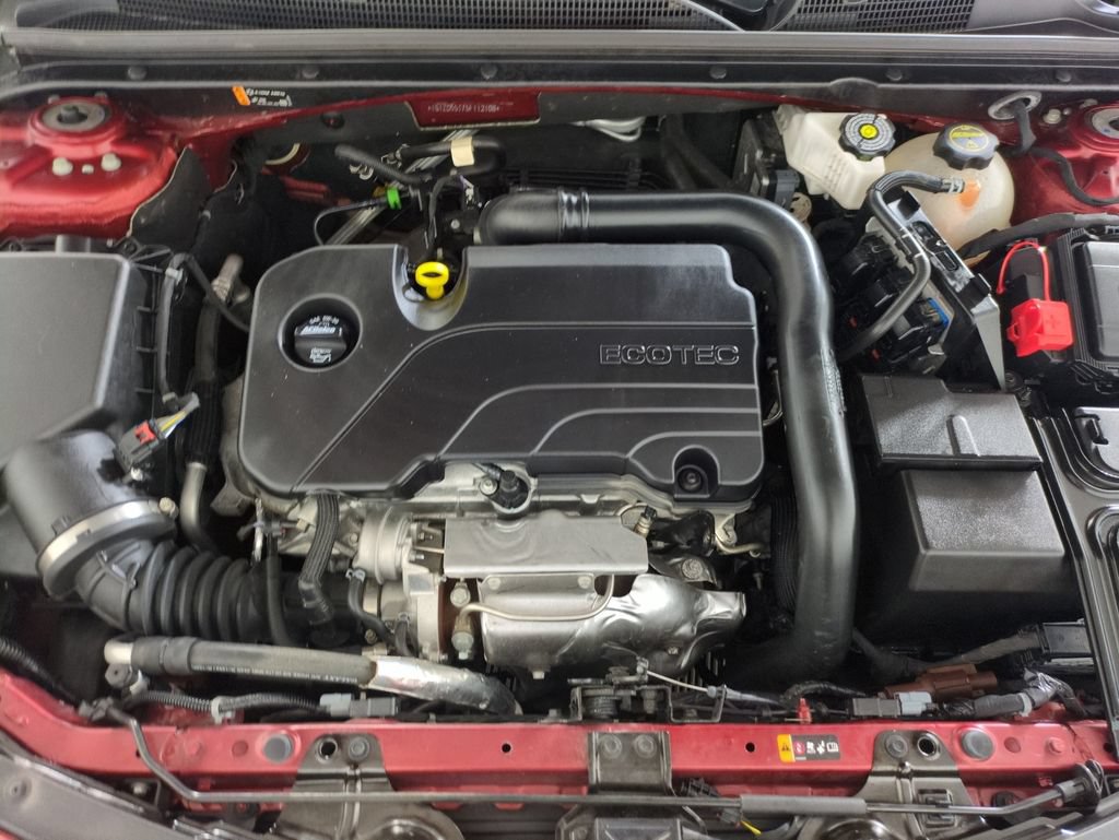 Used 2025 Chevrolet Malibu LT w/ Sport Edition FWD image 24