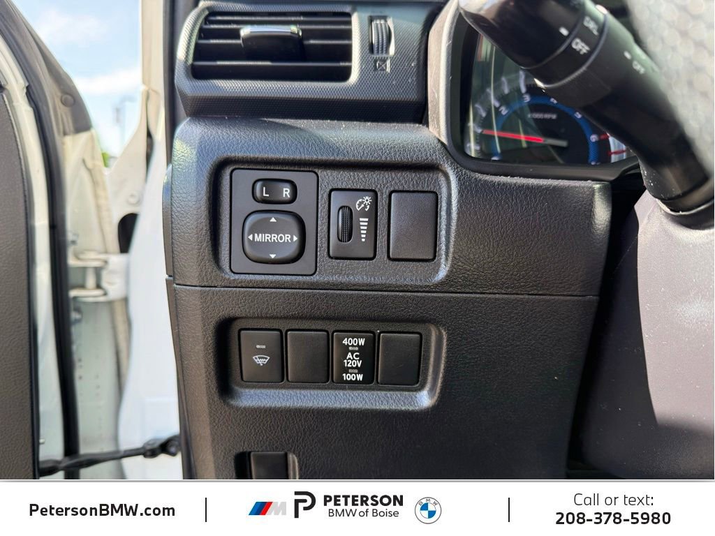 Used 2018 Toyota 4Runner TRD Off-Road Premium AWD/4WD image 24