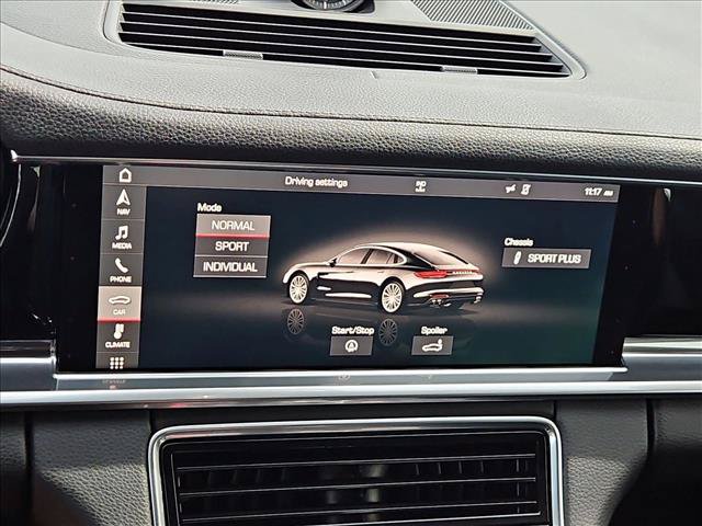 Used 2018 Porsche Panamera image 10