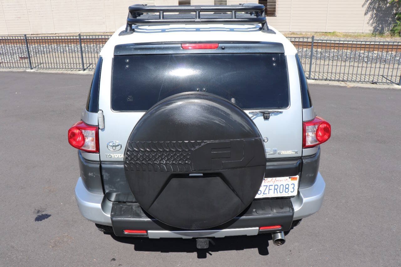 Used 2010 Toyota FJ Cruiser 4WD image 7