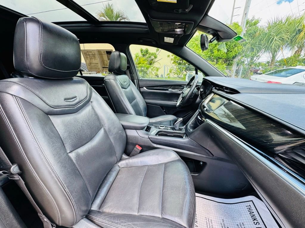 Used 2020 Cadillac XT6 Premium Luxury FWD image 19