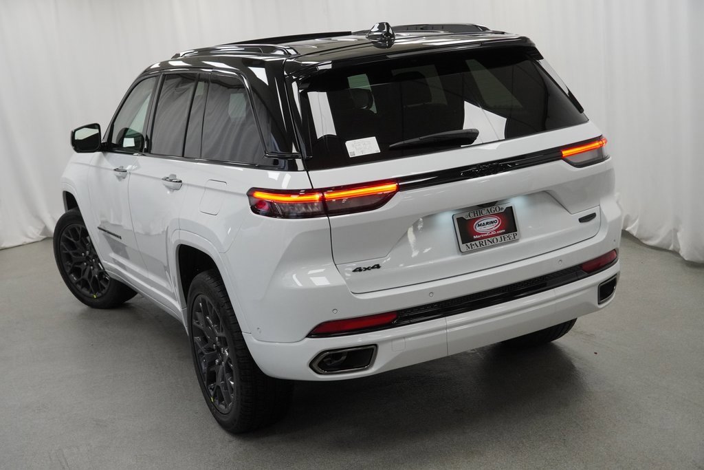 New 2025 Jeep Grand Cherokee Summit w/ Obsidian Package image 11