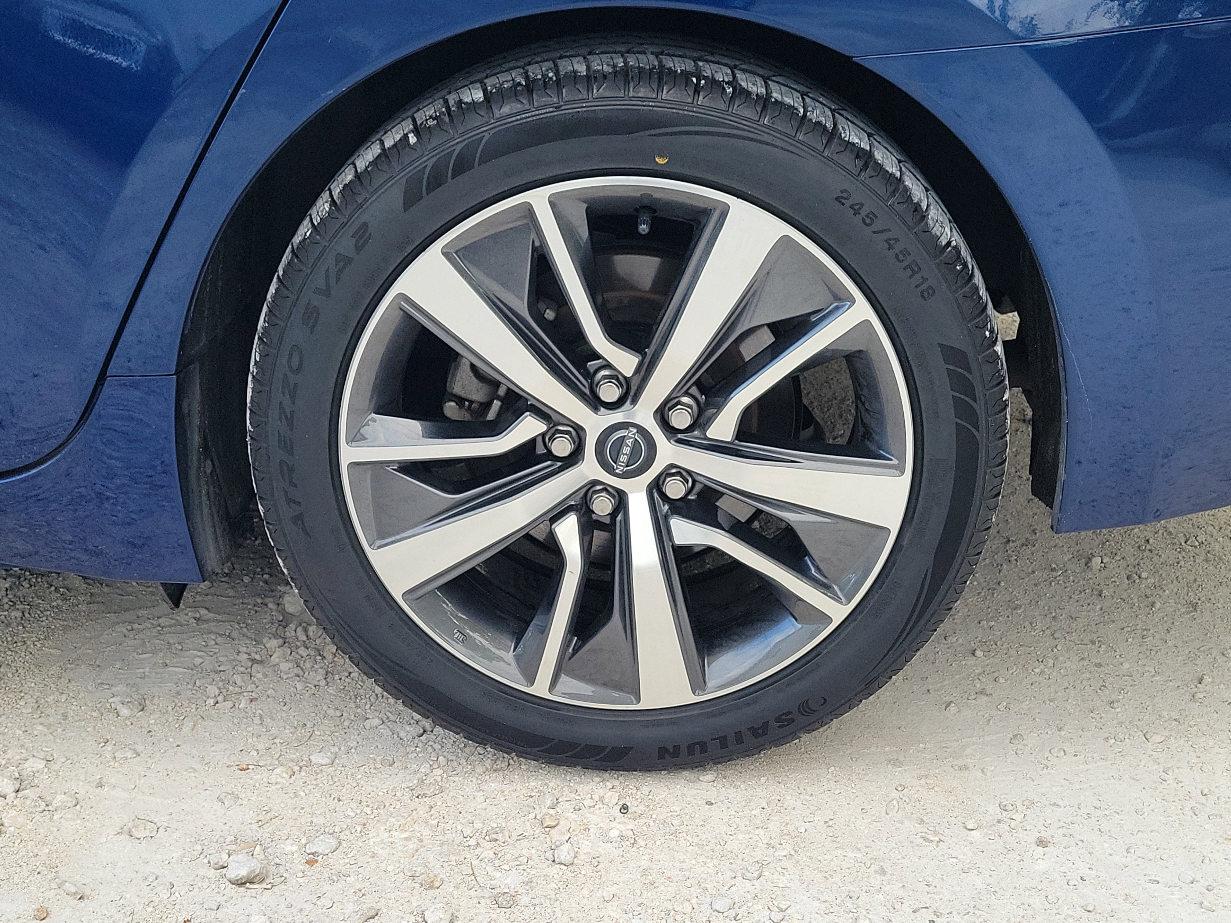 Used 2023 Nissan Maxima SV w/ Floor Mat Group FWD image 10